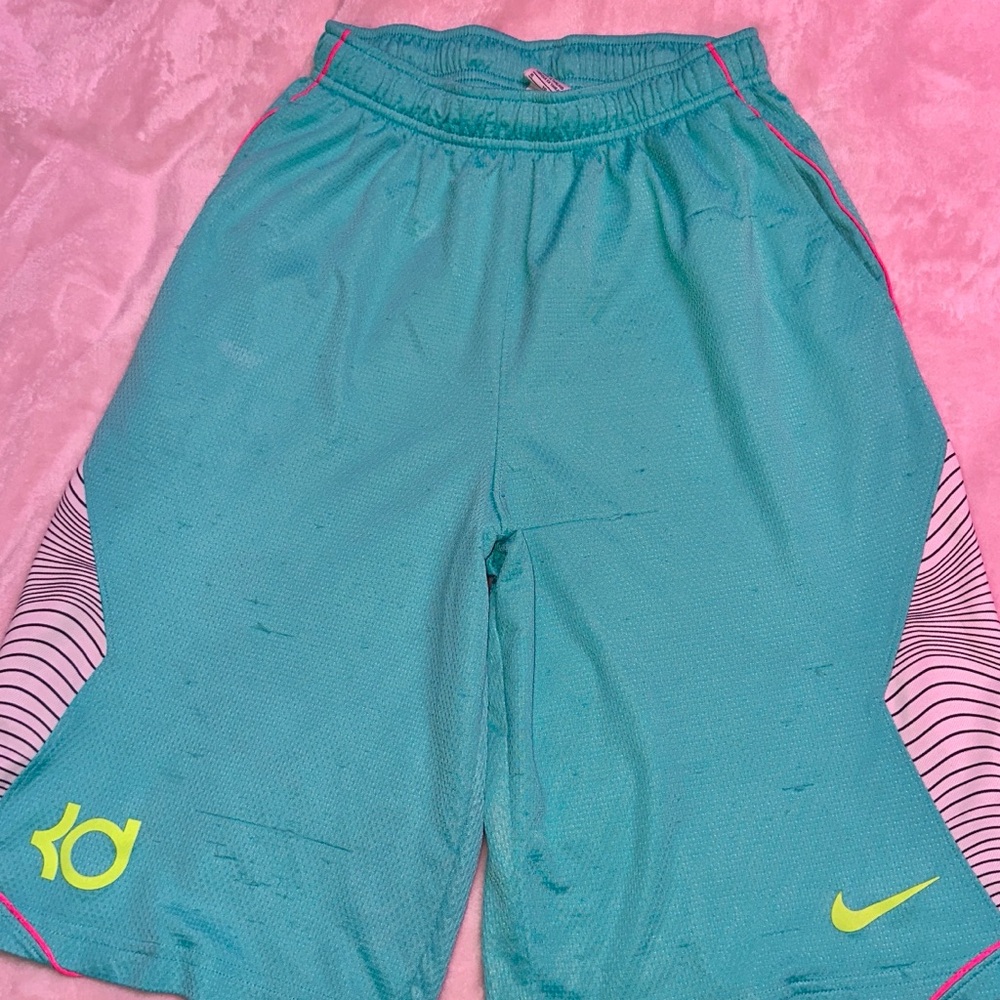Nike Kevin Durant basketball shorts